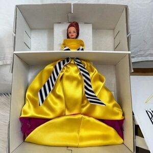NEW Vintage Bill Blass Barbie Doll in Gold Gown Limited Edition 1996 #17040